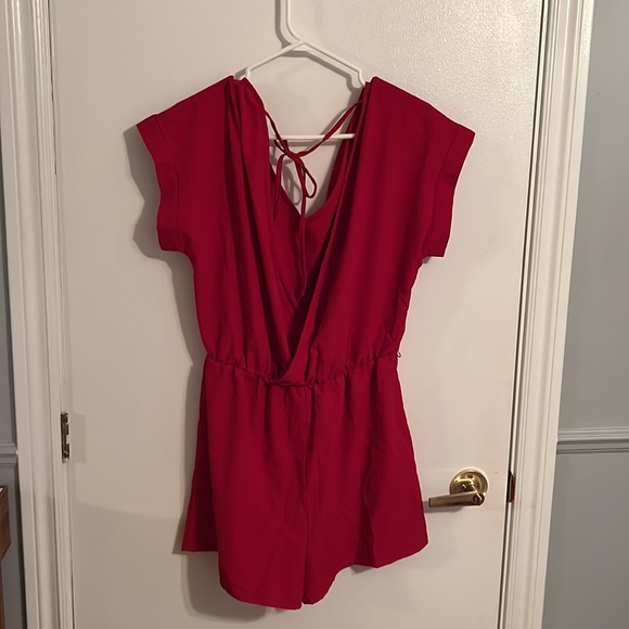 RED ROMPER - Picture 3 of 5